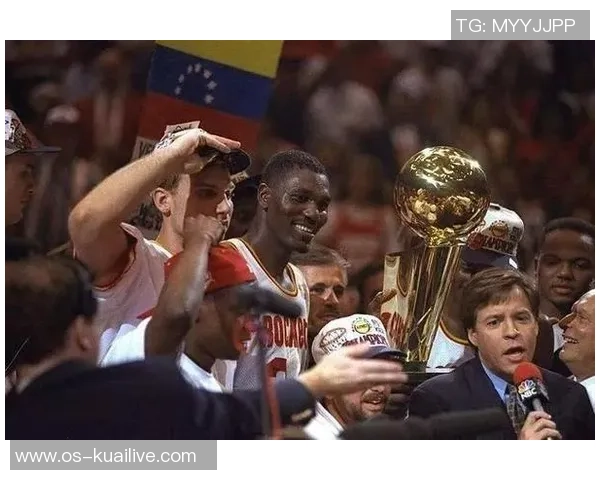 1995年NBA总决赛回顾魔术队与火箭队的巅峰对决与传奇时刻 1995年NBA总决赛回顾魔术队与火箭队的巅峰对决与传奇时刻