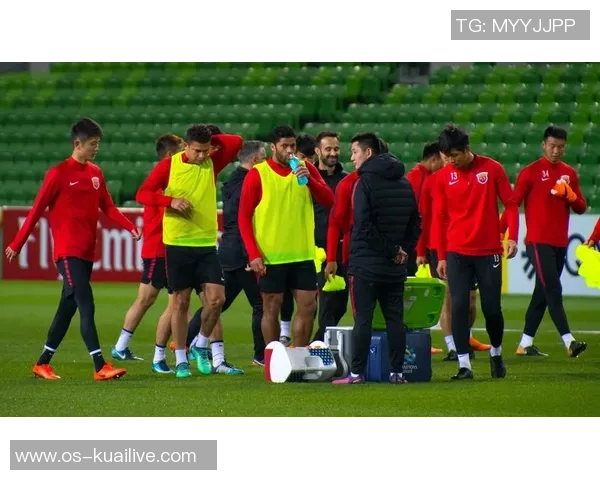 2018年上港对阵墨尔本的精彩直播回顾与赛后分析