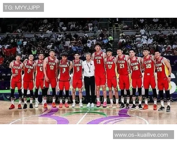 中国男篮主场迎战韩国队全力争胜展现团队实力与拼搏精神 中国男篮主场迎战韩国队全力争胜展现团队实力与拼搏精神