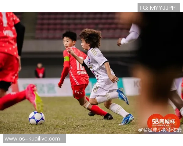 嘉定城发与北体的激烈对决展现足球魅力与团队精神的精彩碰撞 嘉定城发与北体的激烈对决展现足球魅力与团队精神的精彩碰撞