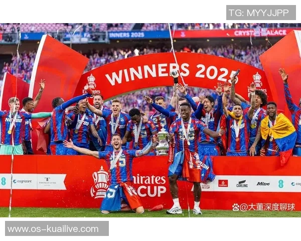 悉尼足球队与利物浦展开友谊赛激战球迷期待精彩对决